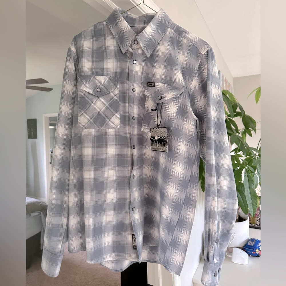 DIXXON Gray Plaid Casual Button Down Shirt